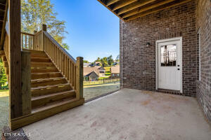 Lenoir City, Tennessee, 37771, United States, 3 Bedrooms Bedrooms, ,2 BathroomsBathrooms,Residential,For Sale,1933466