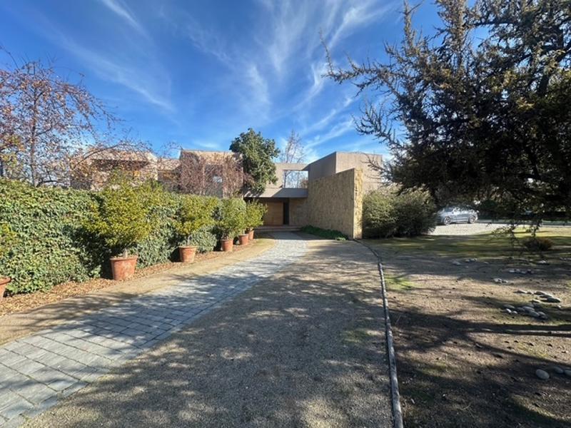 Colina, Chile, 6 Bedrooms Bedrooms, ,4 BathroomsBathrooms,Residential,For Sale,1890275