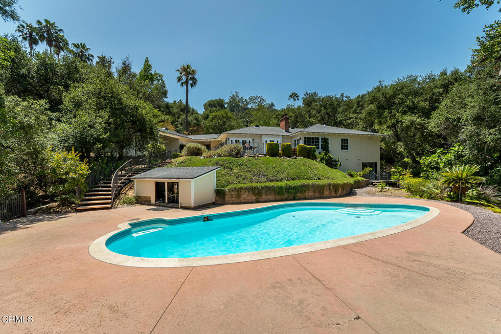 La Canada Flintridge, California, 91011, United States, 3 Bedrooms Bedrooms, ,1 BathroomBathrooms,Residential,For Sale,1901874