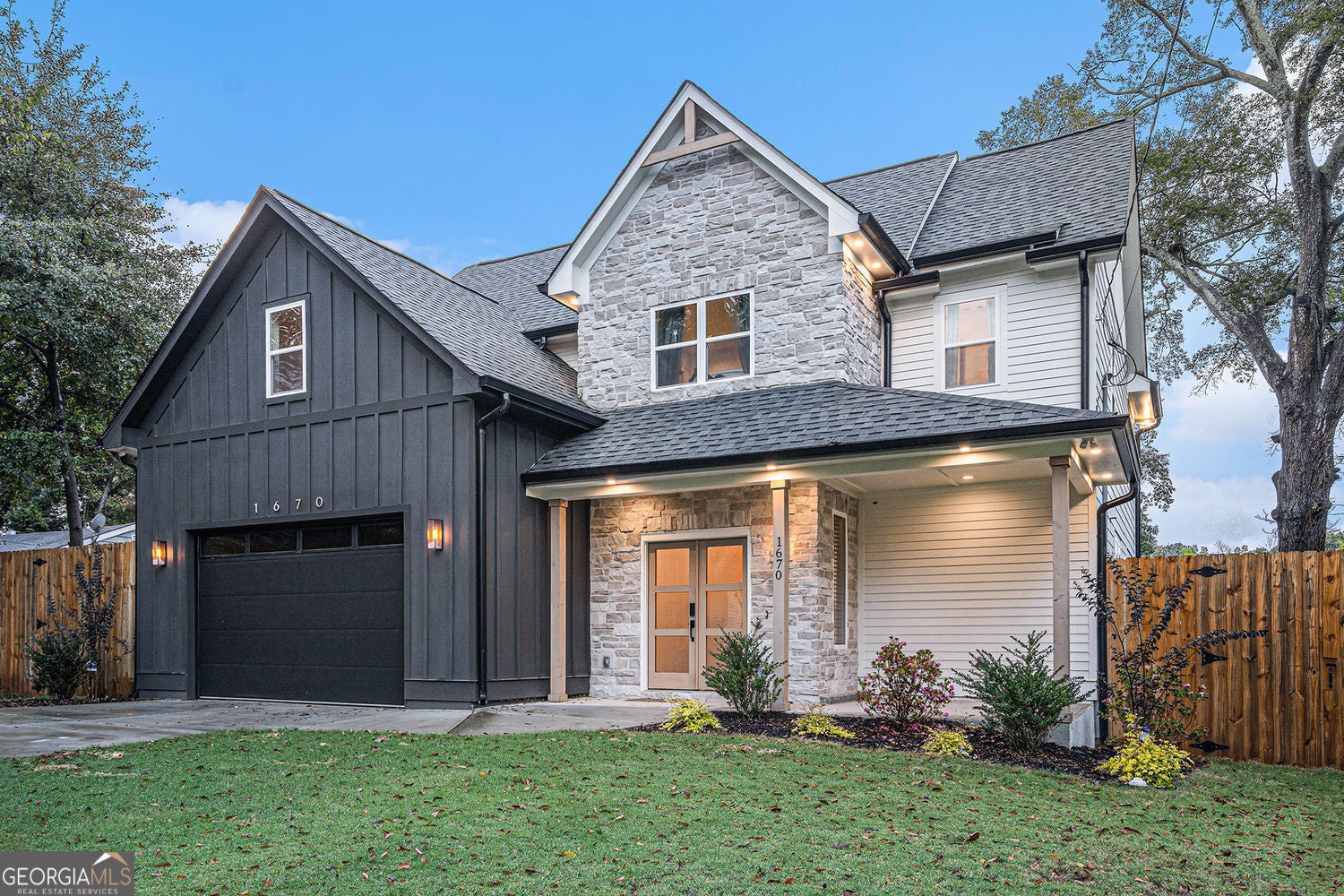 Marietta, Georgia, 30060, United States, 4 Bedrooms Bedrooms, ,4 BathroomsBathrooms,Residential,For Sale,1973518