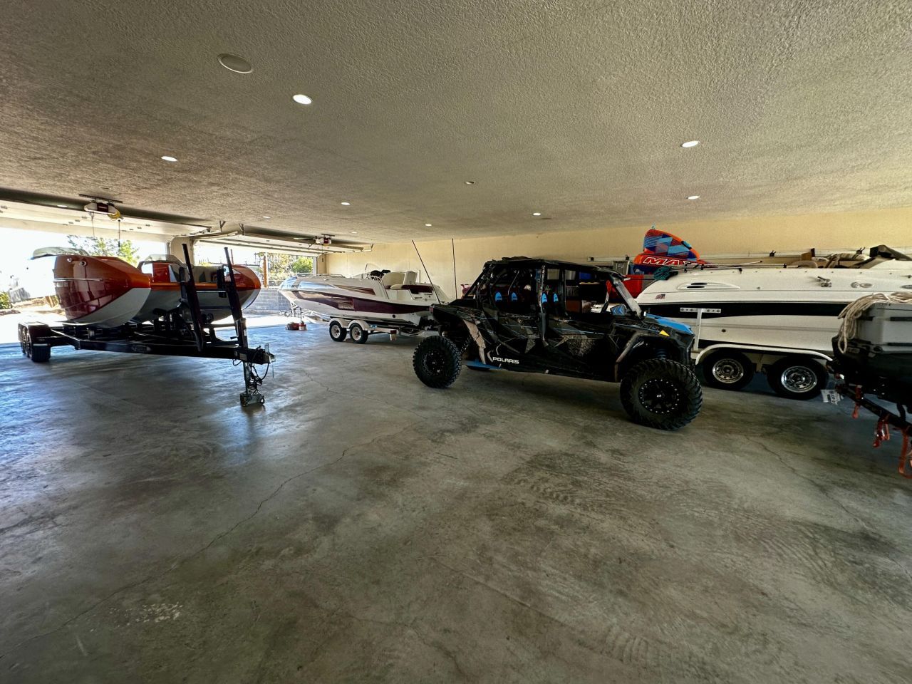 Elephant Butte, New Mexico, 87935, United States, 4 Bedrooms Bedrooms, ,4 BathroomsBathrooms,Residential,For Sale,1986304