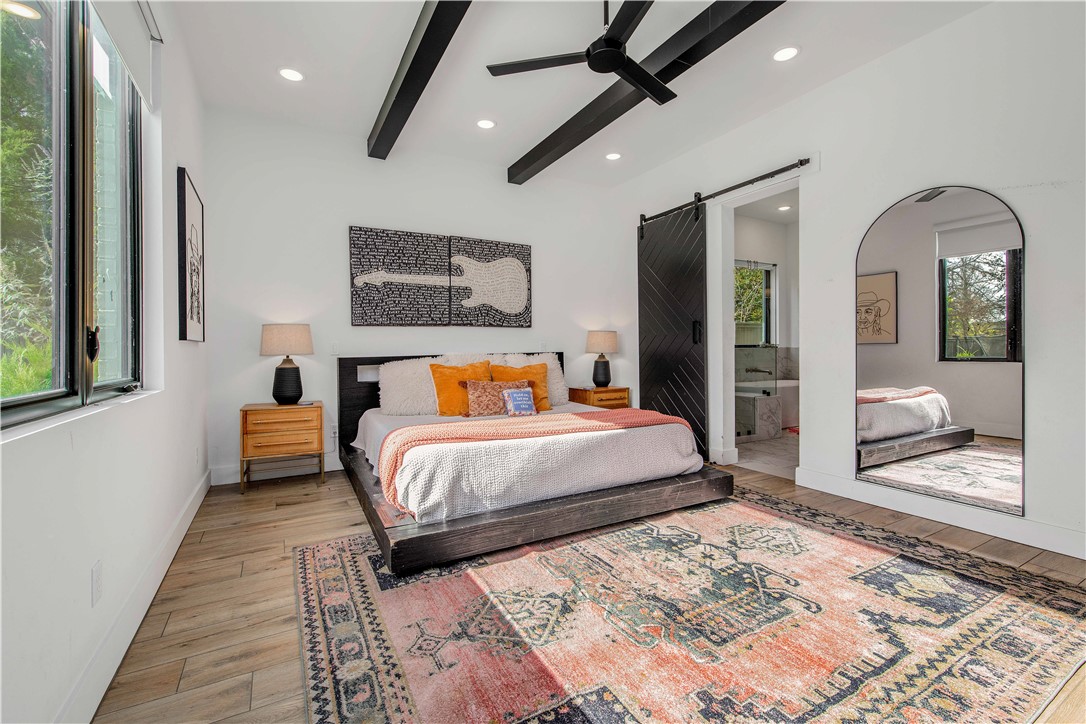 Bryan, Texas, 77802, United States, 5 Bedrooms Bedrooms, ,5 BathroomsBathrooms,Residential,For Sale,2001196