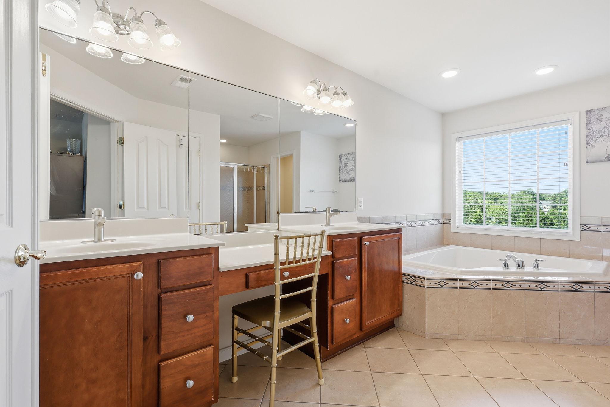 Fredericksburg, Virginia, 22407, United States, 5 Bedrooms Bedrooms, ,4 BathroomsBathrooms,Residential,For Sale,2048625