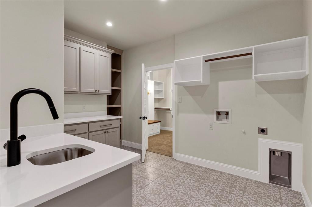 Granbury, Texas, 76049, United States, 4 Bedrooms Bedrooms, ,3 BathroomsBathrooms,Residential,For Sale,2007814