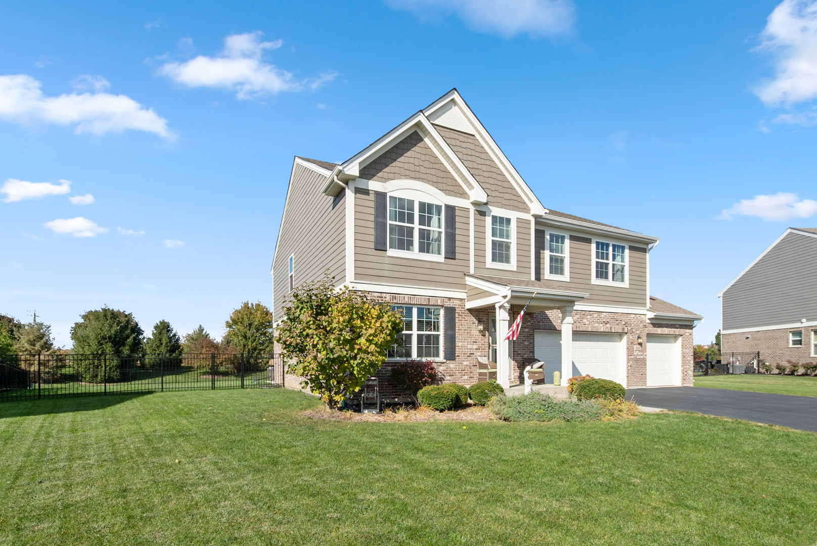 New Lenox, Illinois, 60451, United States, 4 Bedrooms Bedrooms, ,3 BathroomsBathrooms,Residential,For Sale,1984250