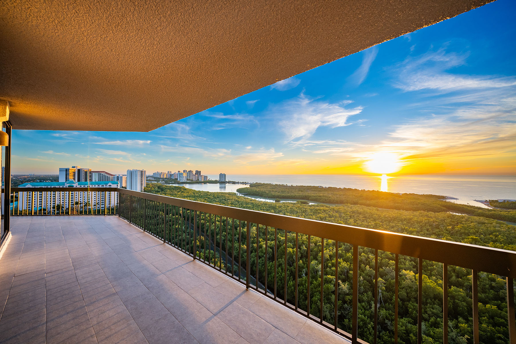  PELICAN BAY - GROSVENOR - 物件實景