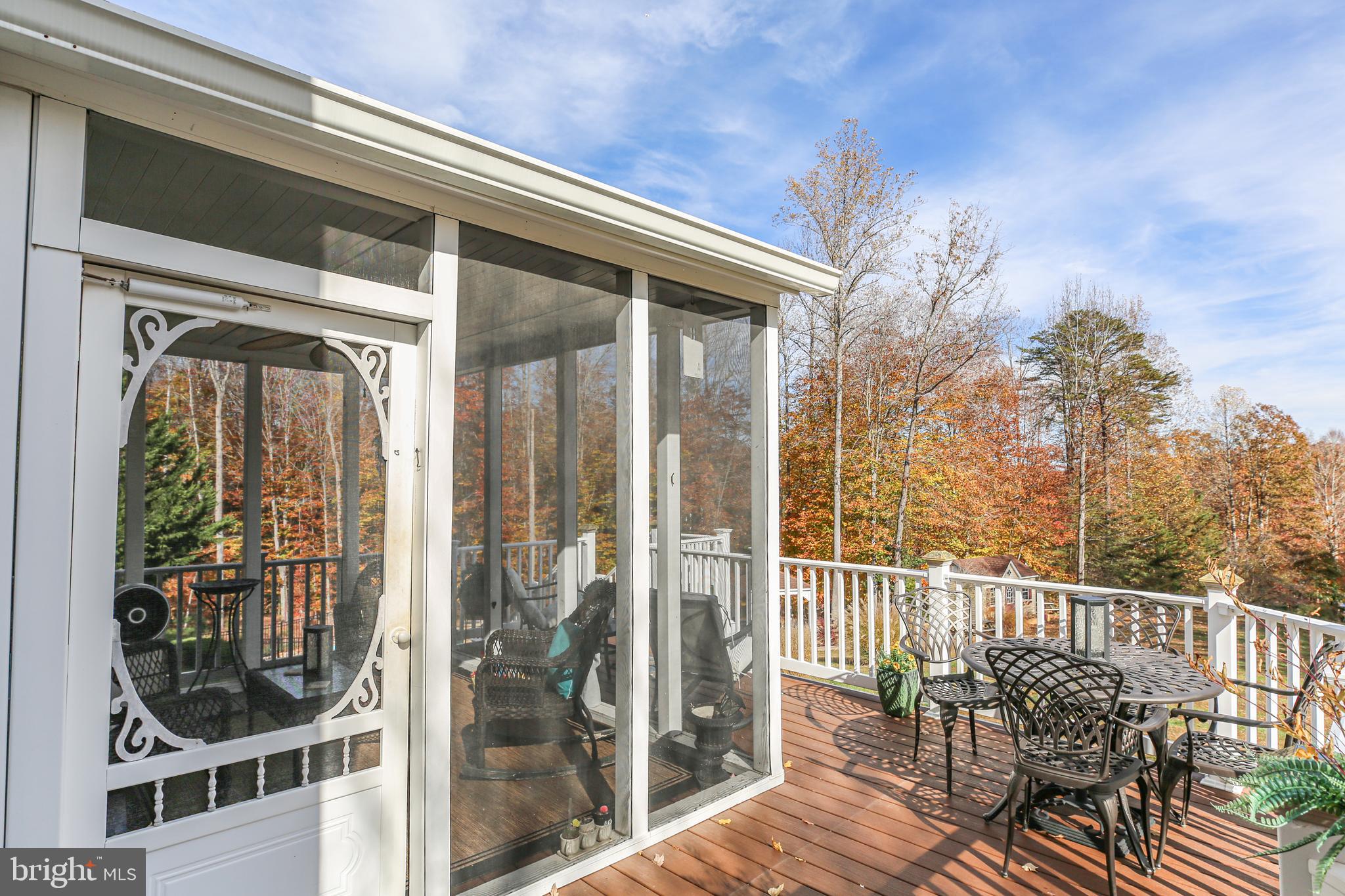 Woodbridge, Virginia, 22192, United States, 5 Bedrooms Bedrooms, ,5 BathroomsBathrooms,Residential,For Sale,1987362