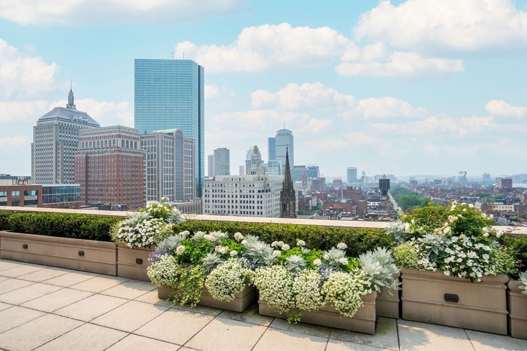 Boston, Massachusetts, 02116, United States, 3 Bedrooms Bedrooms, ,5 BathroomsBathrooms,Residential,For Sale,1941760