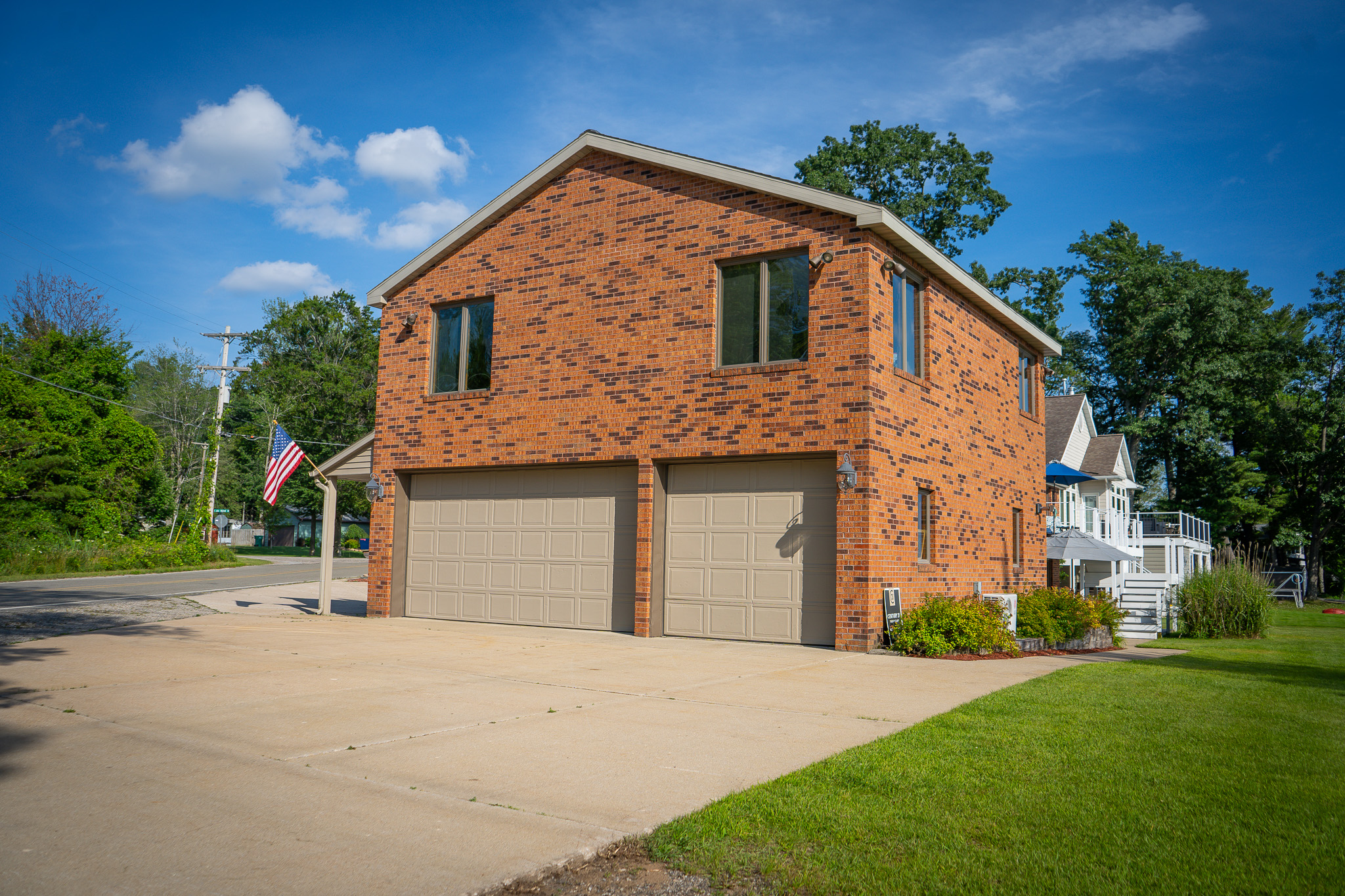 Cadillac, Michigan, 49601, United States, 5 Bedrooms Bedrooms, ,4 BathroomsBathrooms,Residential,For Sale,1905816