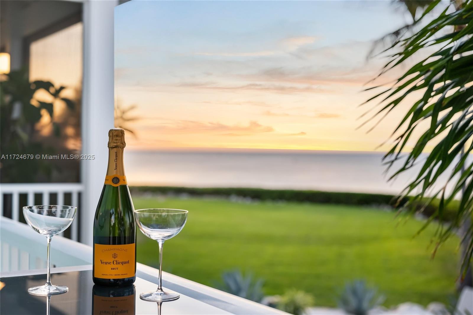 Islamorada, Florida, 33036, United States, 6 Bedrooms Bedrooms, ,4 BathroomsBathrooms,Residential,For Sale,1932543