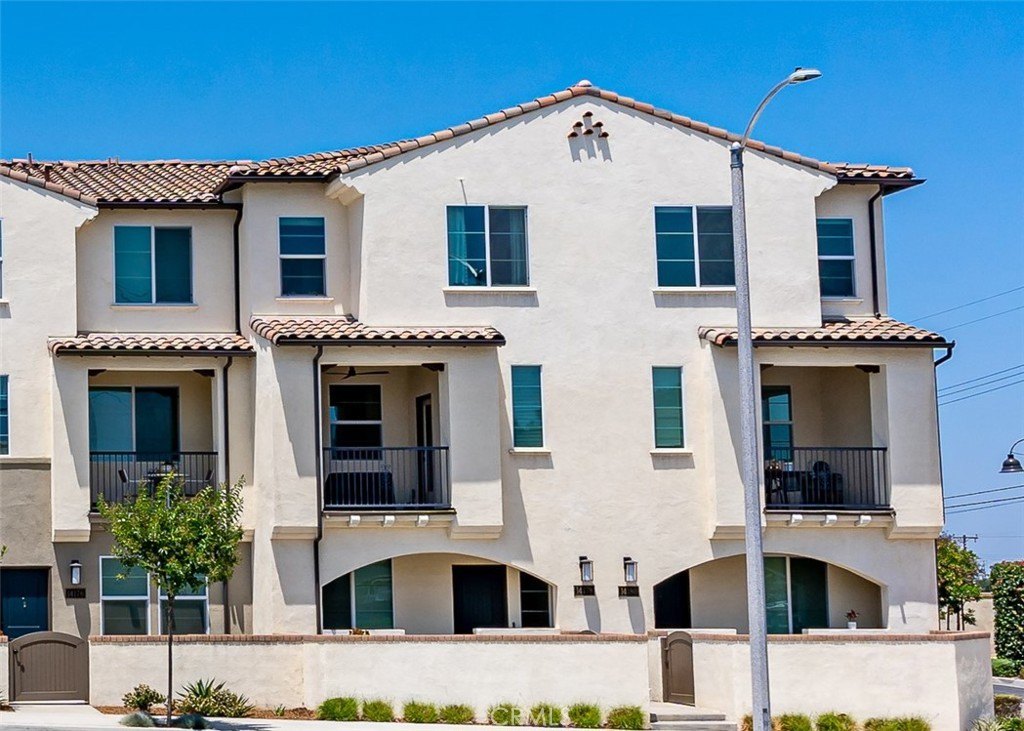 La Mirada, California, 90638, United States, 3 Bedrooms Bedrooms, ,4 BathroomsBathrooms,Residential,For Sale,1927510