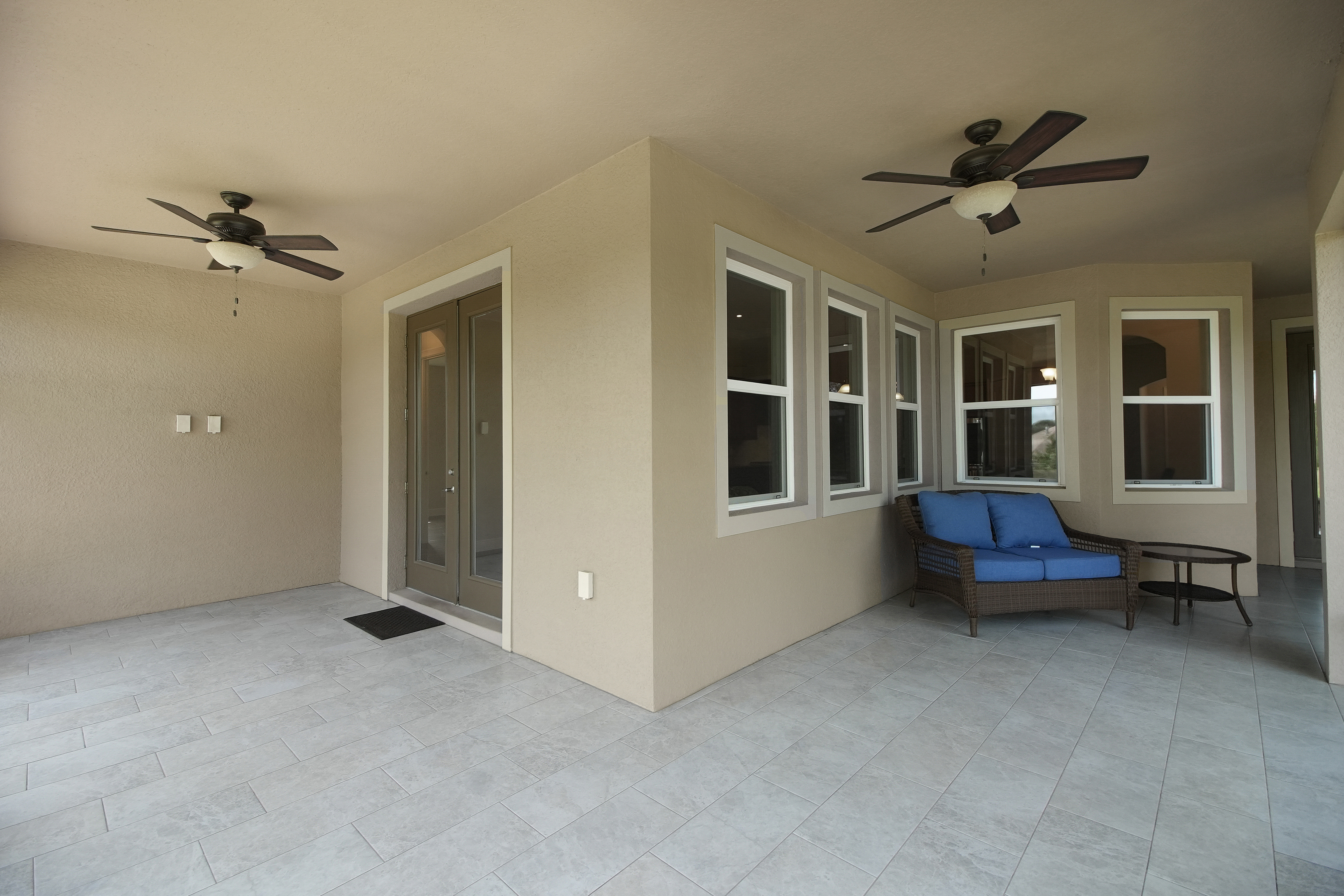 Lady Lake, Florida, 32159, United States, 4 Bedrooms Bedrooms, ,3 BathroomsBathrooms,Residential,For Sale,2001530