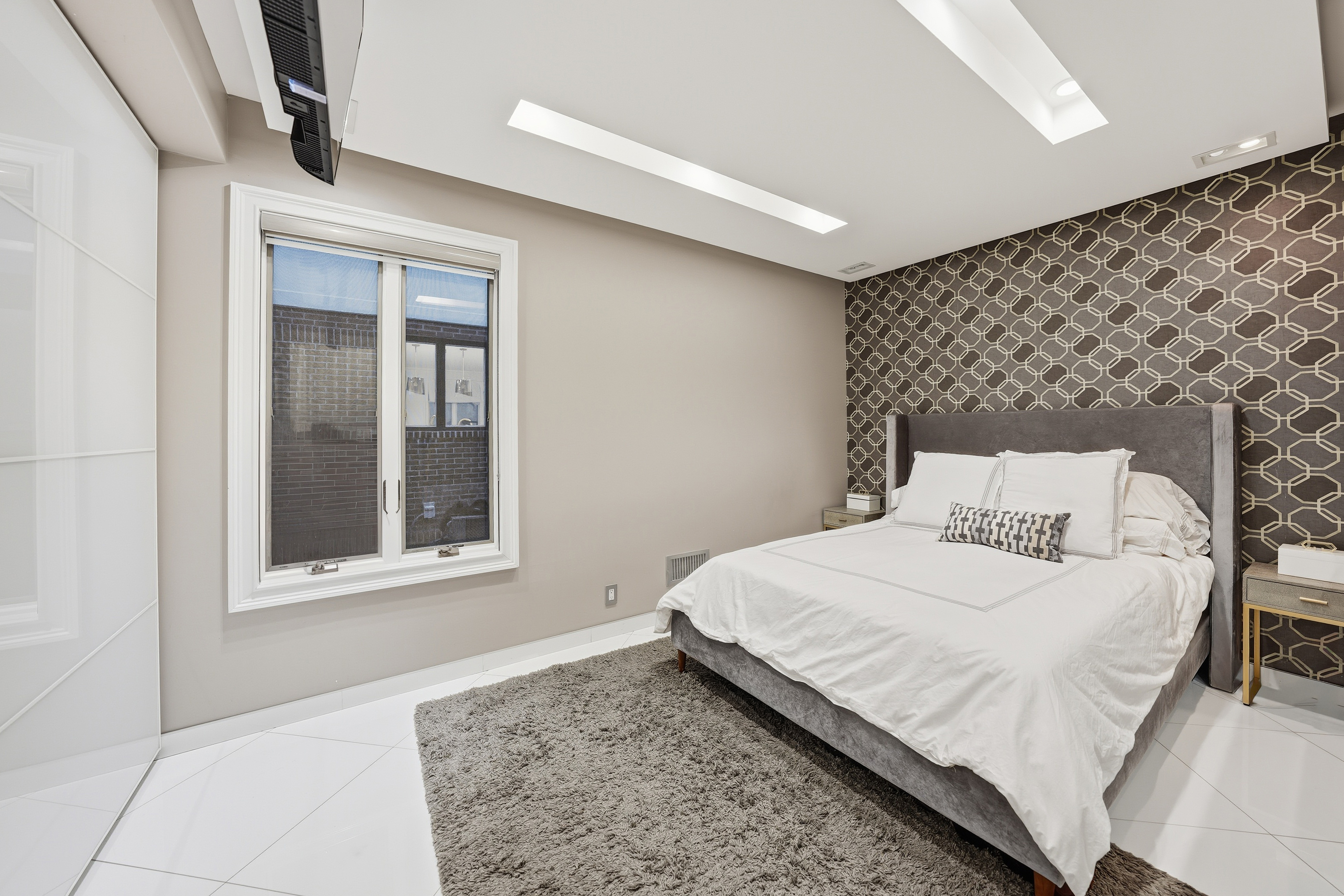 Brooklyn, New York, 11229, United States, 5 Bedrooms Bedrooms, ,3 BathroomsBathrooms,Residential,For Sale,2000117