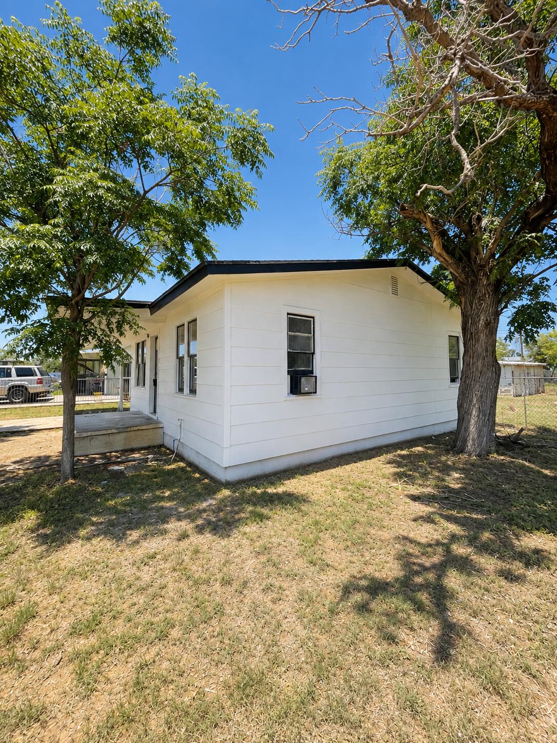 41st St, San Angelo, TX 76903 #1