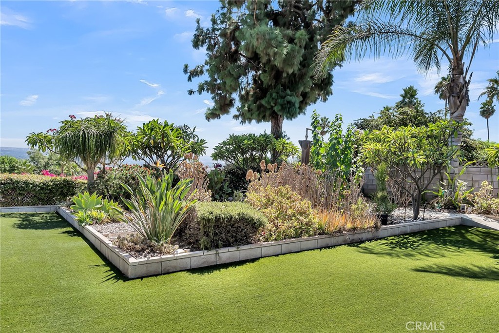 Jurupa Valley, California, 92509, United States, 3 Bedrooms Bedrooms, ,2 BathroomsBathrooms,Residential,For Sale,1939964