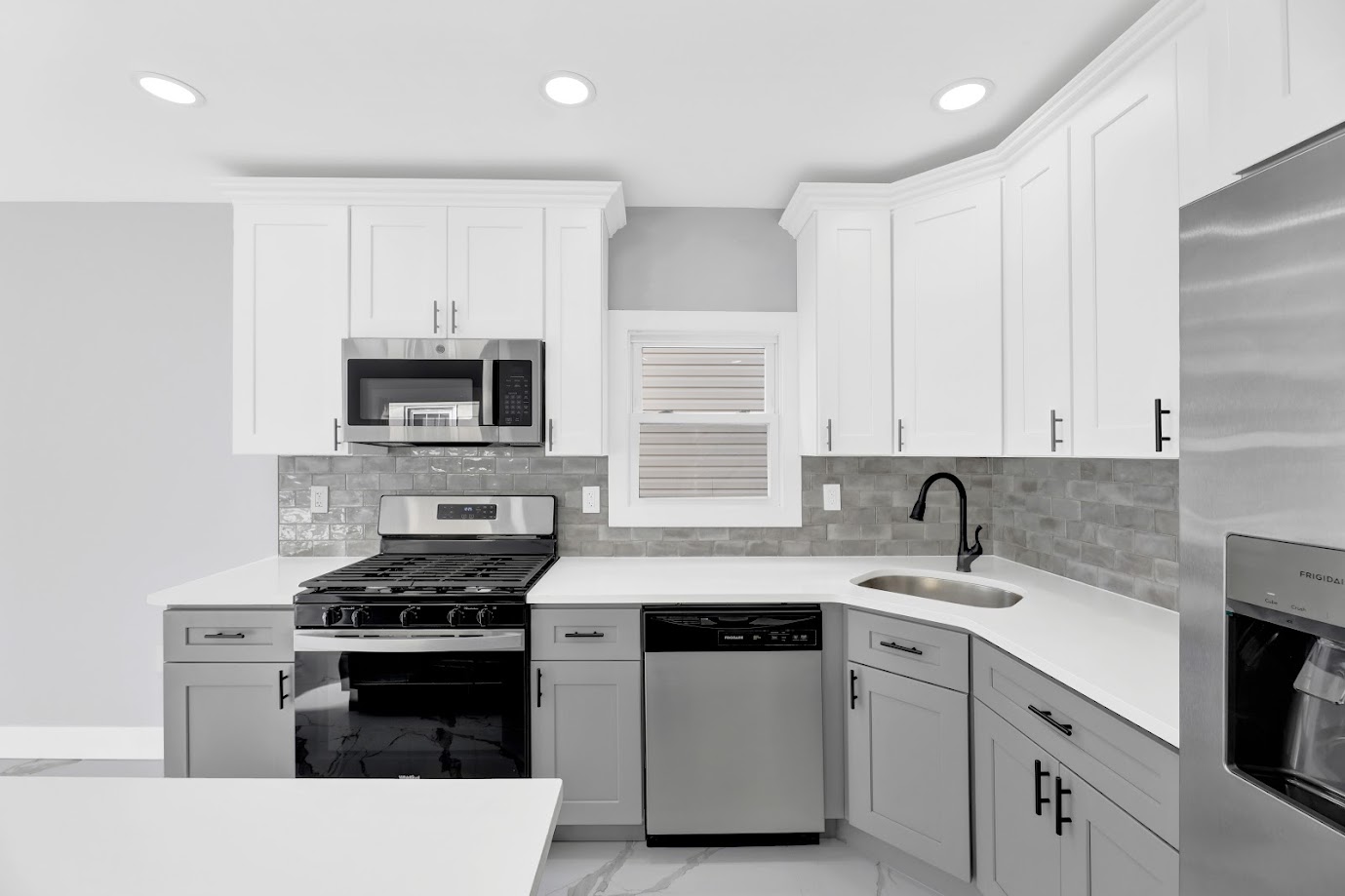 Queens Village, New York, 11429, United States, 4 Bedrooms Bedrooms, ,3 BathroomsBathrooms,Residential,For Sale,2005835