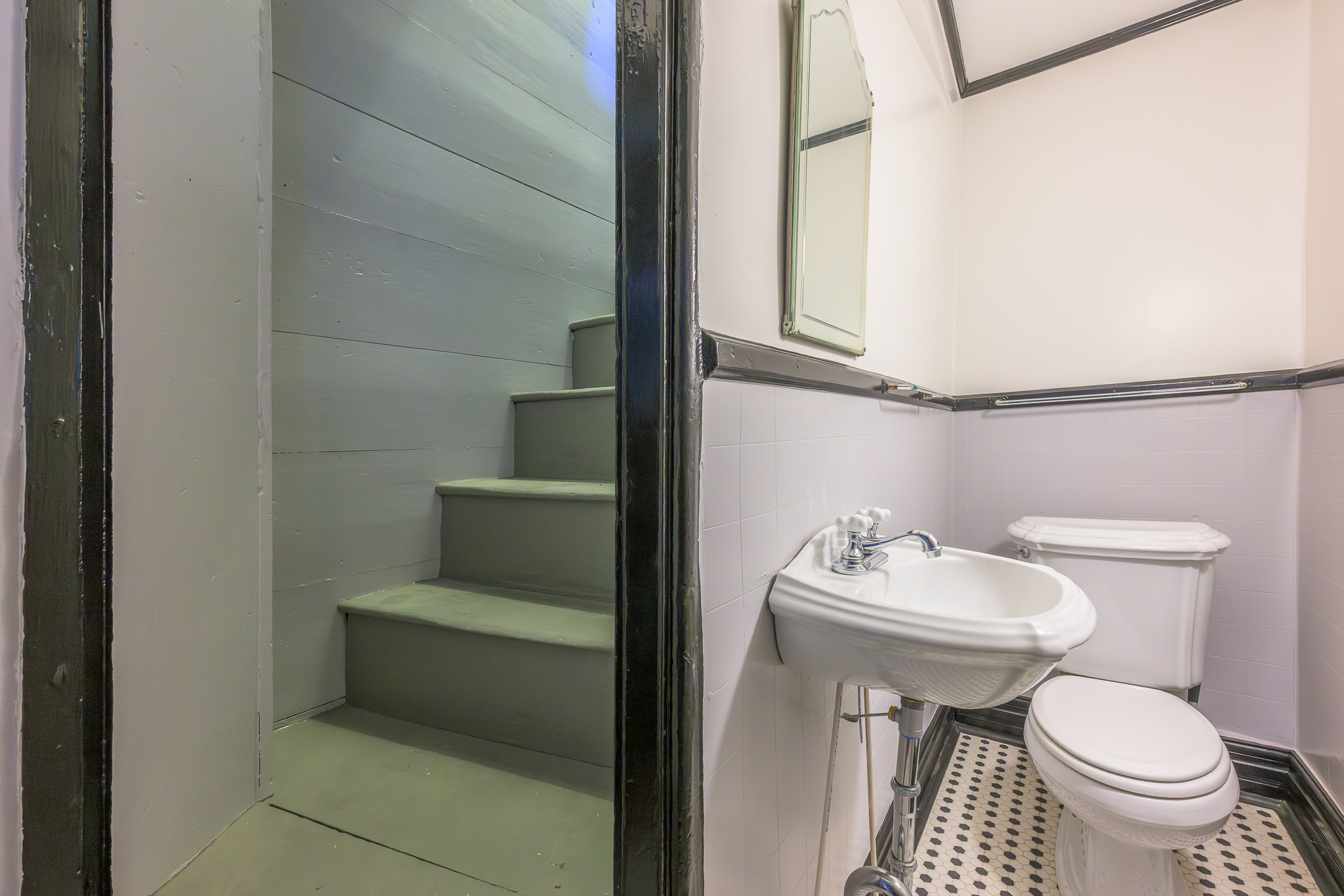  24 Albany Avenue, Kinderhook, NY 12106 - 物件實景
