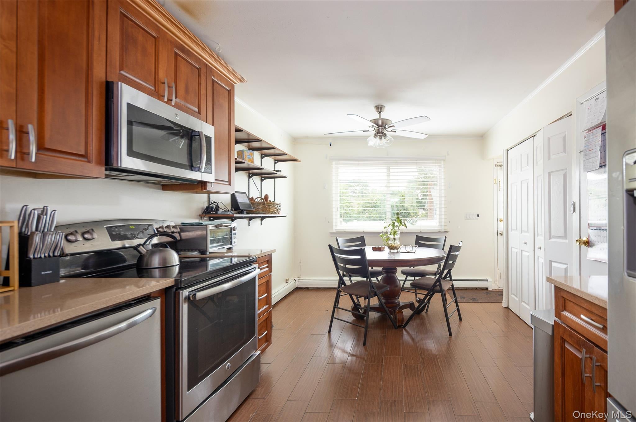 Port Jefferson Station, New York, 11776, United States, 3 Bedrooms Bedrooms, ,2 BathroomsBathrooms,Residential,For Sale,1938737