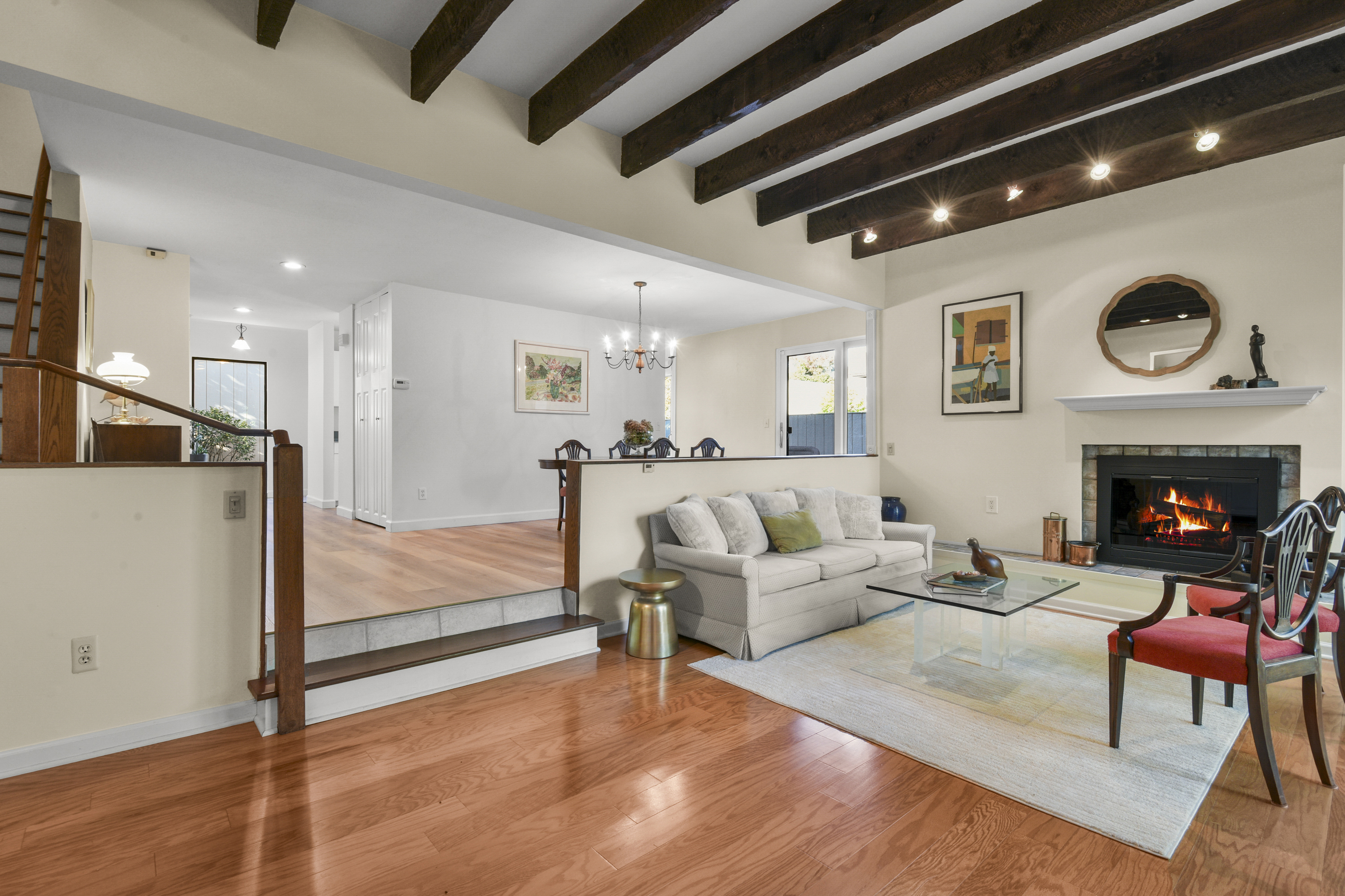  Spacious Corner Unit Townhouse - 物件實景