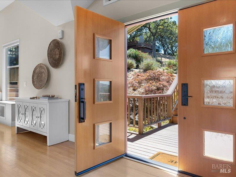 Novato, California, 94947, United States, 5 Bedrooms Bedrooms, ,4 BathroomsBathrooms,Residential,For Sale,1973889