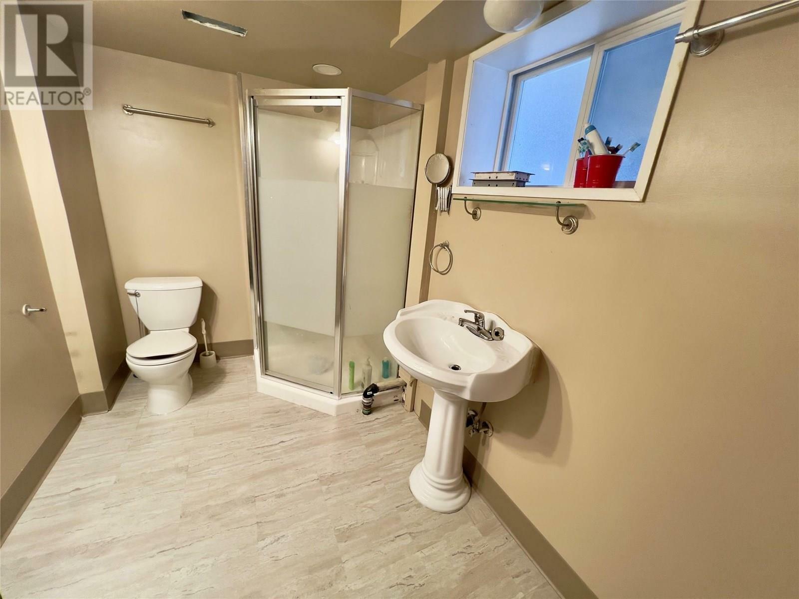 KAMLOOPS, British Columbia, V2C 1T2, CA, 5 Bedrooms Bedrooms, ,2 BathroomsBathrooms,Residential,For Sale,1839266