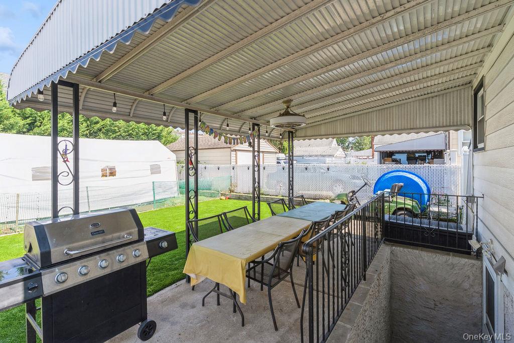 Elmont, New York, 11003, United States, 4 Bedrooms Bedrooms, ,1 BathroomBathrooms,Residential,For Sale,1938597