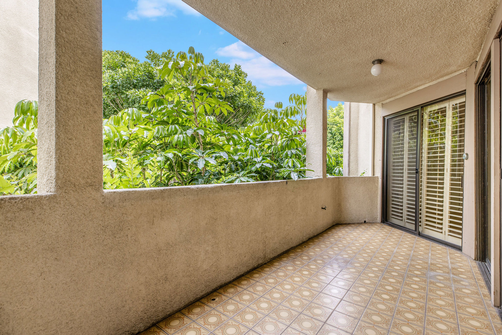  5216 Yarmouth #105 - 物件實景