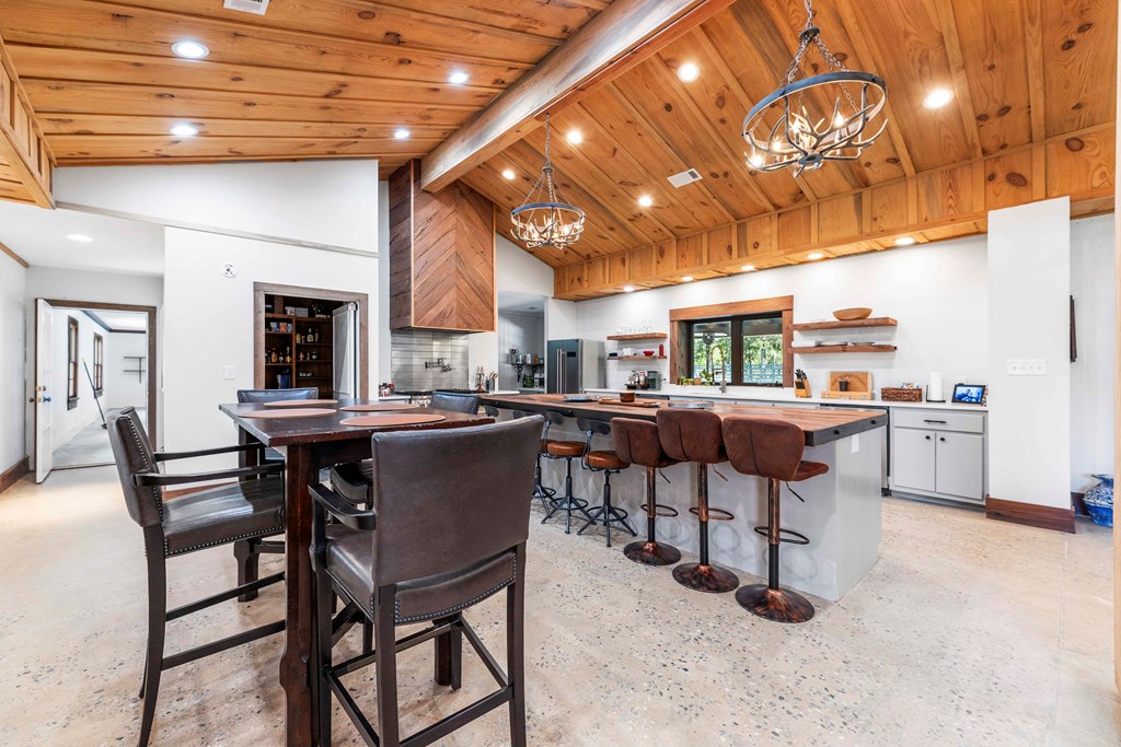 Waverly Hall, Georgia, 31831, United States, 5 Bedrooms Bedrooms, ,4 BathroomsBathrooms,Residential,For Sale,1987749