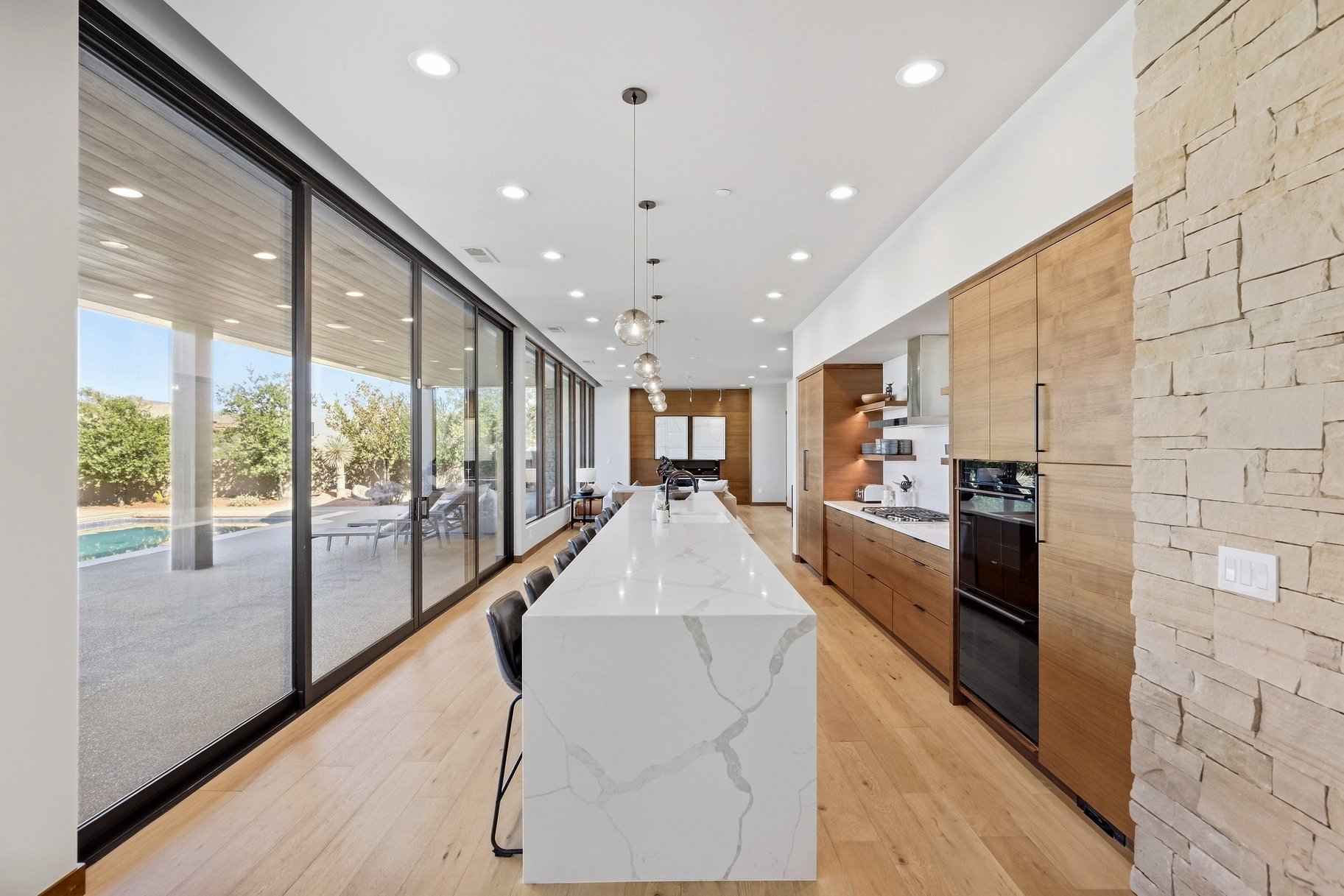  Warm Desert Modern Single Level Living in the Gated side of the Ledges Course - 物件實景