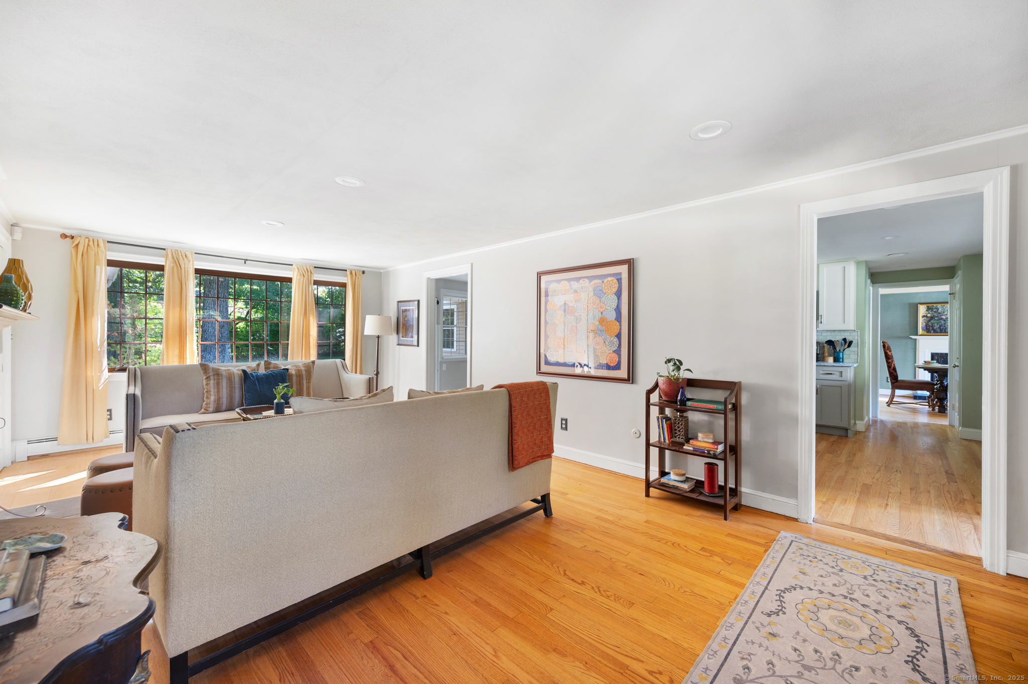 Manchester, Connecticut, 06040, United States, 4 Bedrooms Bedrooms, ,4 BathroomsBathrooms,Residential,For Sale,1988366