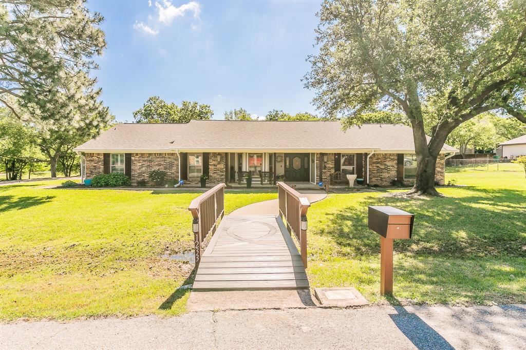 Keller, Texas, 76248, United States, 4 Bedrooms Bedrooms, ,3 BathroomsBathrooms,Residential,For Sale,1935940