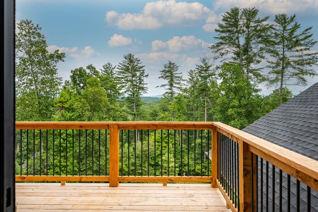 Ellijay, Georgia, 30540, United States, 4 Bedrooms Bedrooms, ,5 BathroomsBathrooms,Residential,For Sale,1858982