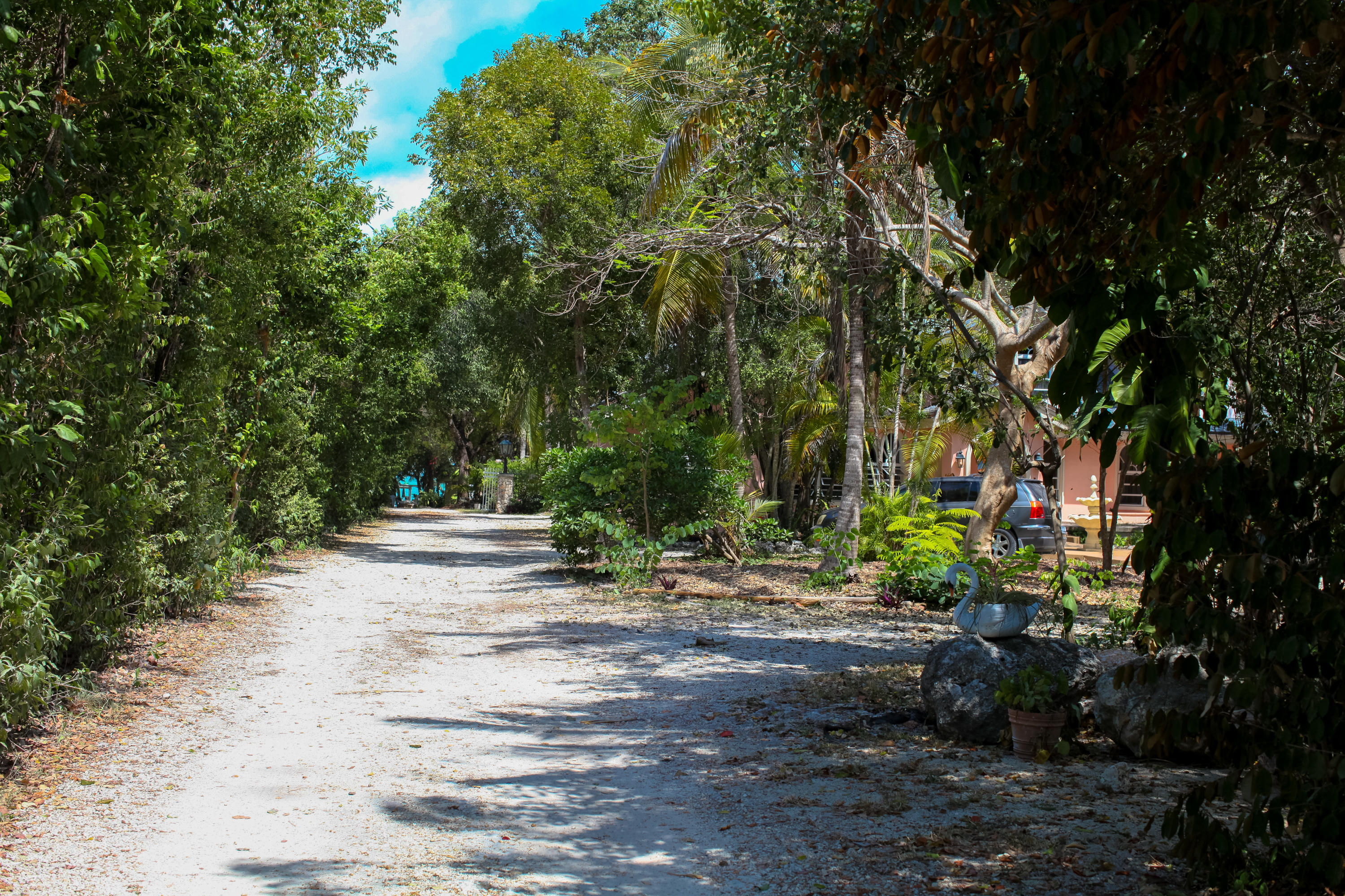 KEY LARGO, Florida, 33037, United States, 10 Bedrooms Bedrooms, ,9 BathroomsBathrooms,Residential,For Sale,1759980