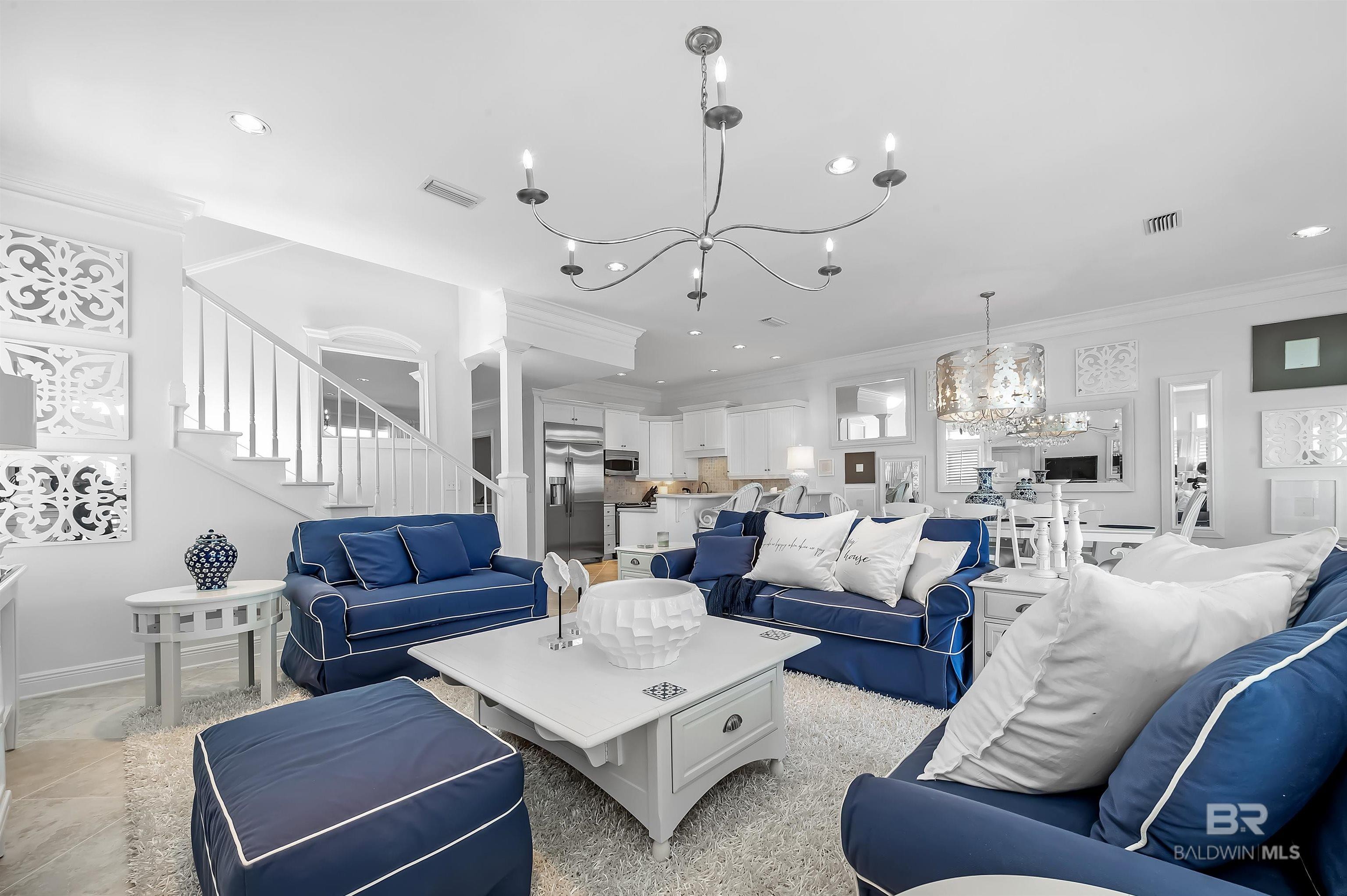 Pensacola, Florida, 32507, United States, 8 Bedrooms Bedrooms, ,9 BathroomsBathrooms,Residential,For Sale,1983870