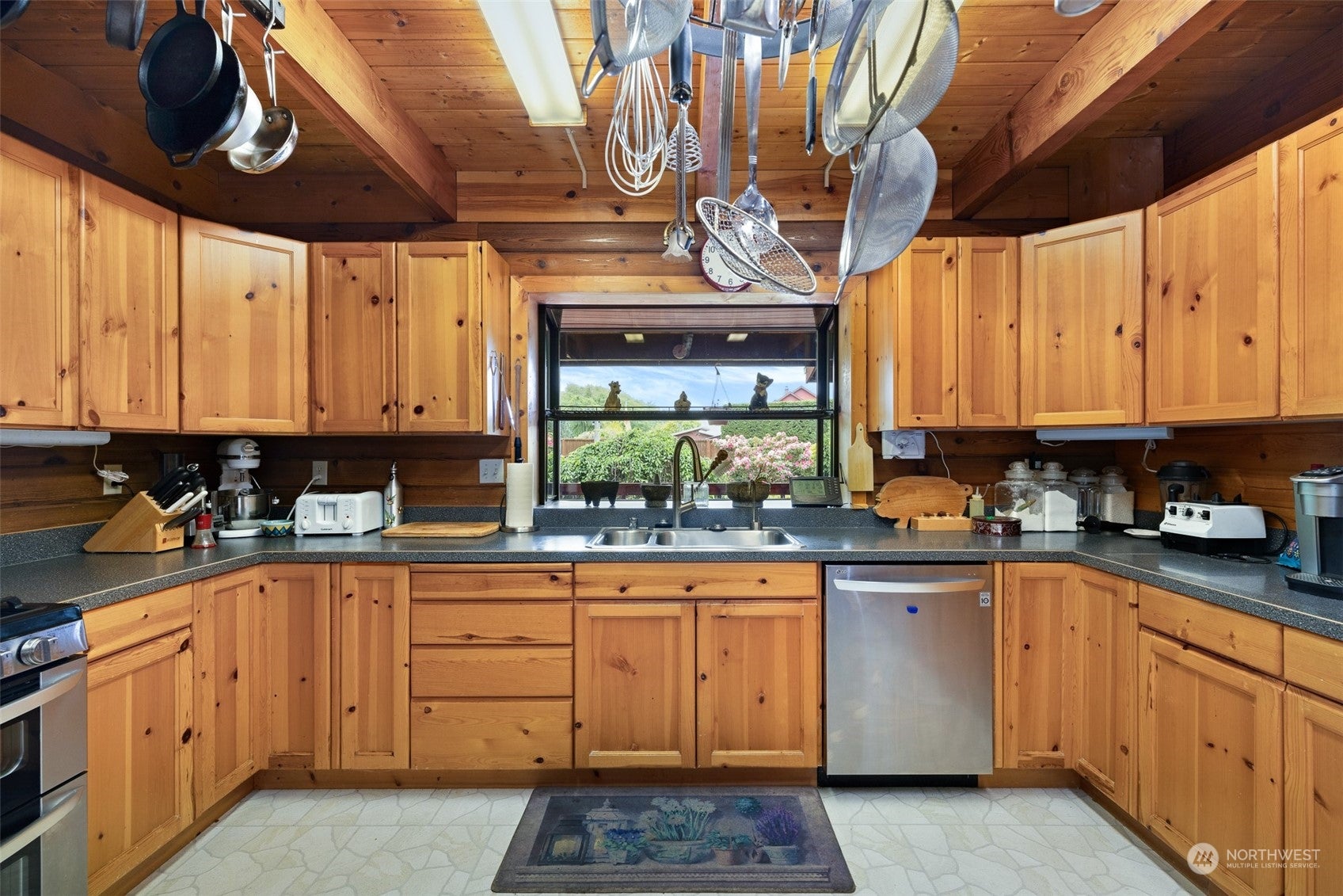 Sequim, Washington, 98382, United States, 3 Bedrooms Bedrooms, ,3 BathroomsBathrooms,Residential,For Sale,1973780