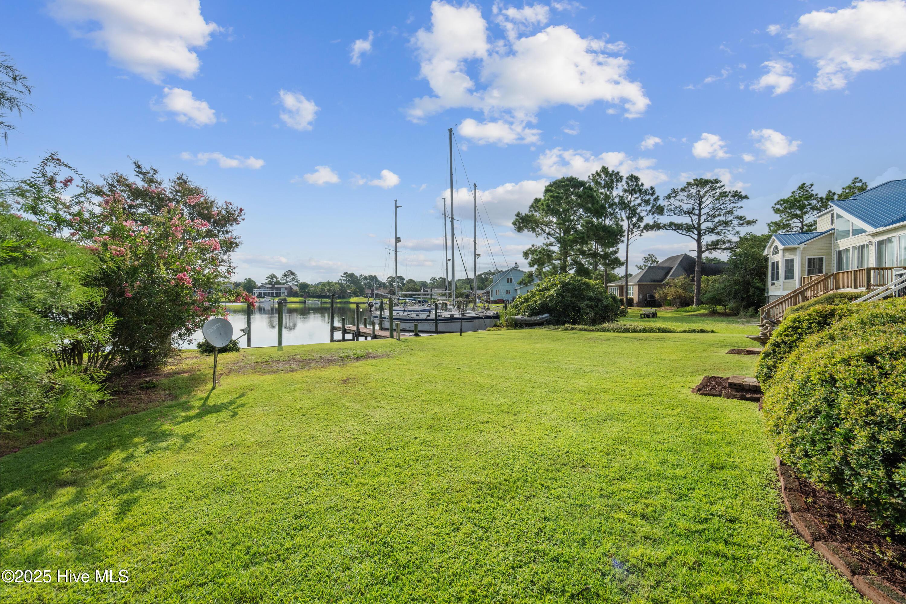 New Bern, North Carolina, 28560, United States, 4 Bedrooms Bedrooms, ,3 BathroomsBathrooms,Residential,For Sale,1907556