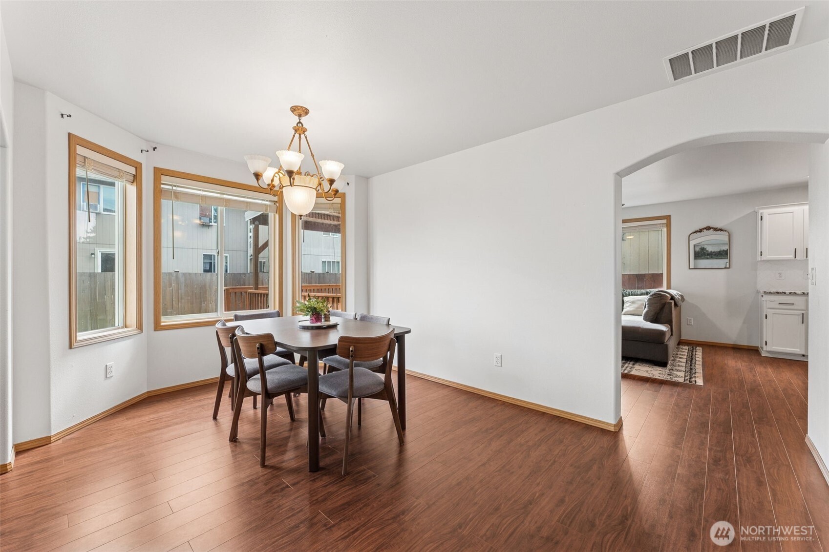 Tacoma, Washington, 98445, United States, 3 Bedrooms Bedrooms, ,2 BathroomsBathrooms,Residential,For Sale,1976537