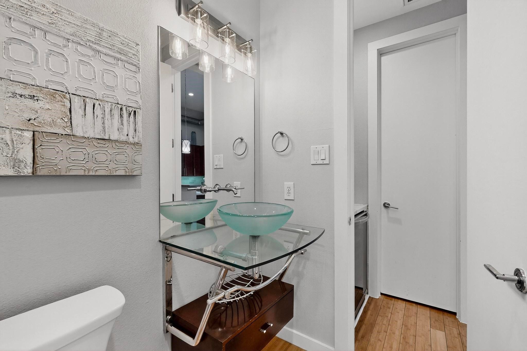 Dallas, Texas, 75204, United States, 3 Bedrooms Bedrooms, ,3 BathroomsBathrooms,Residential,For Sale,1977782