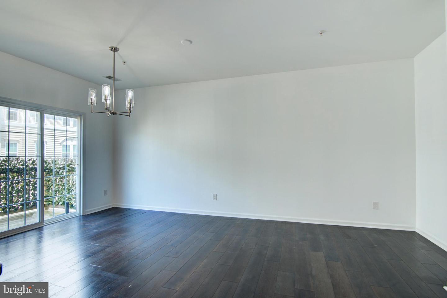 Aldie, Virginia, 20105, United States, 3 Bedrooms Bedrooms, ,3 BathroomsBathrooms,Residential,For Sale,1891094