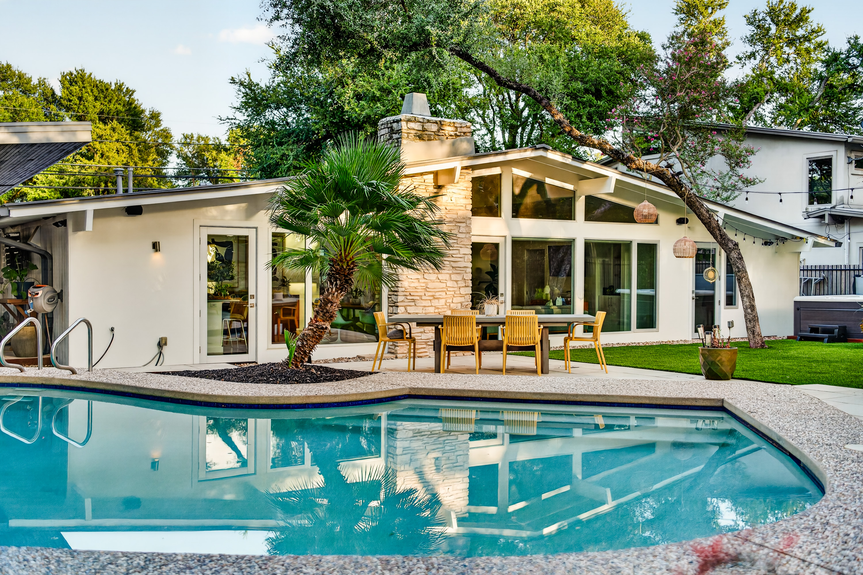  412 Ridgewood Rd, West Lake Hills - 物件實景