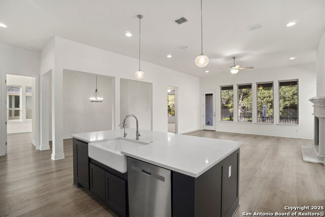 Boerne, Texas, 78006, United States, 4 Bedrooms Bedrooms, ,3 BathroomsBathrooms,Residential,For Sale,1848970