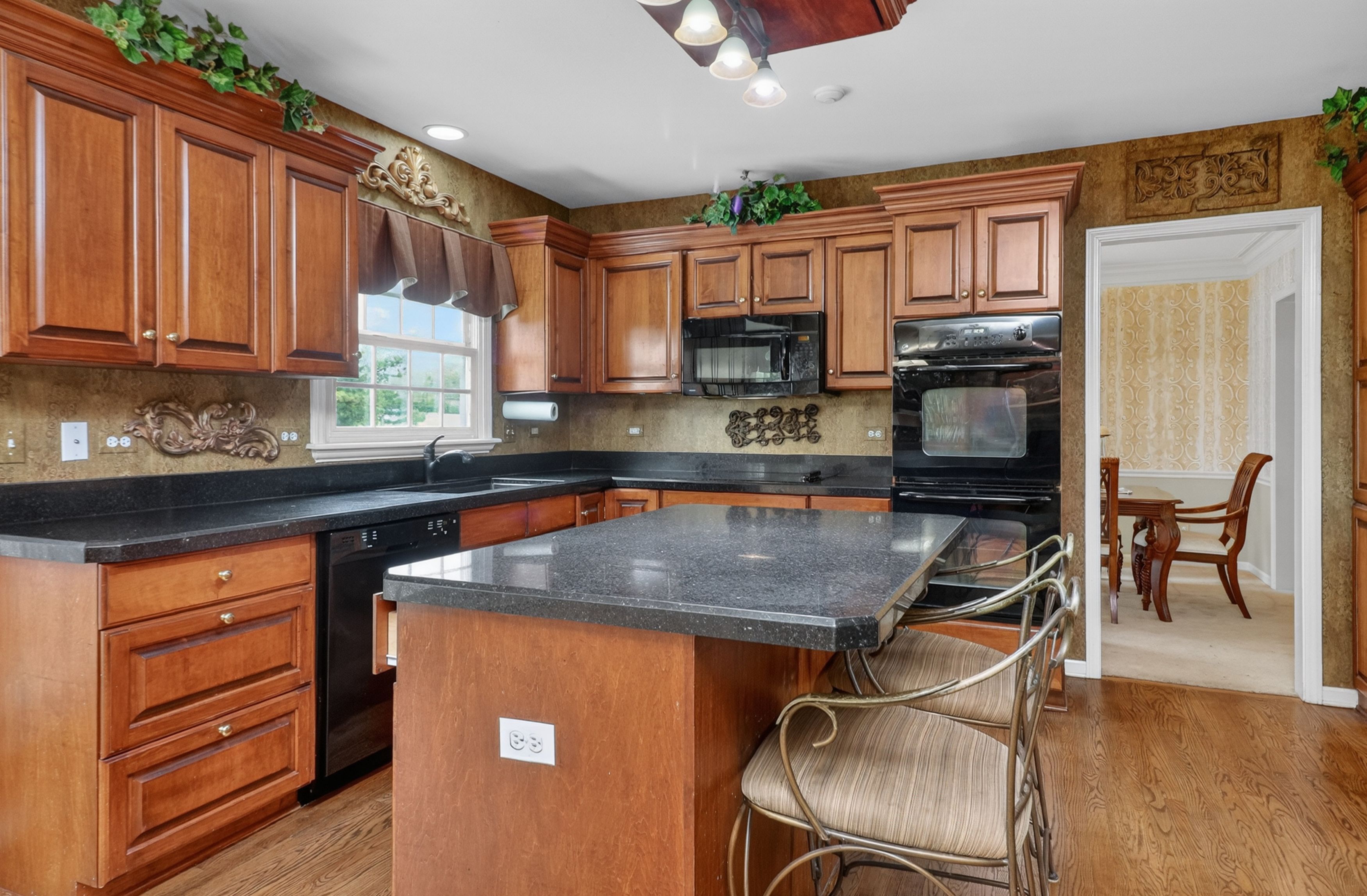  26W248 Tuckaway Court, Winfield, IL, 60190 - 物件實景