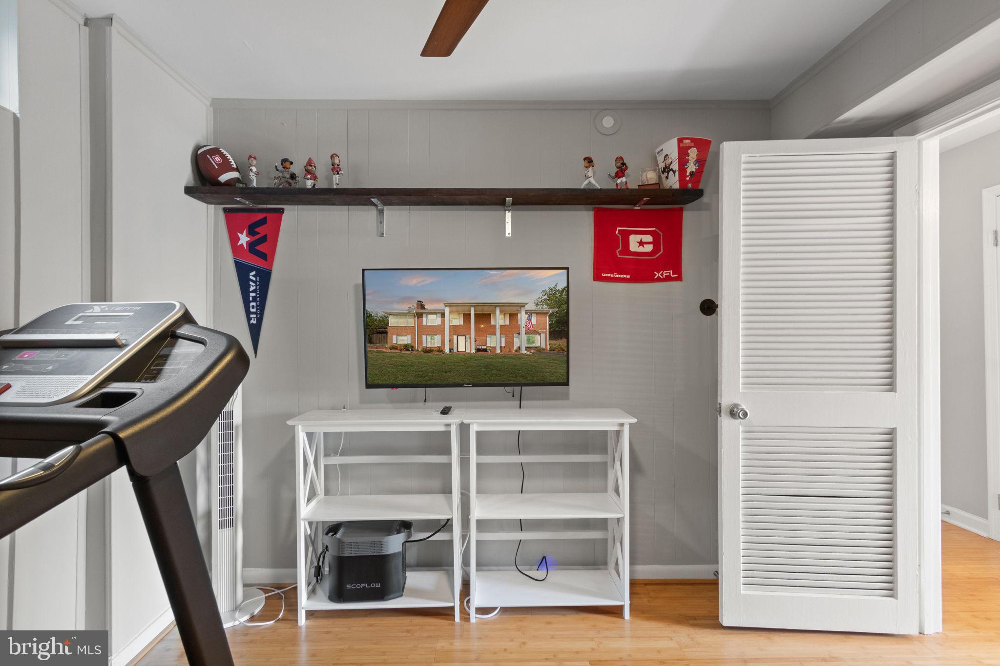 Lorton, Virginia, 22079, United States, 4 Bedrooms Bedrooms, ,3 BathroomsBathrooms,Residential,For Sale,1974671