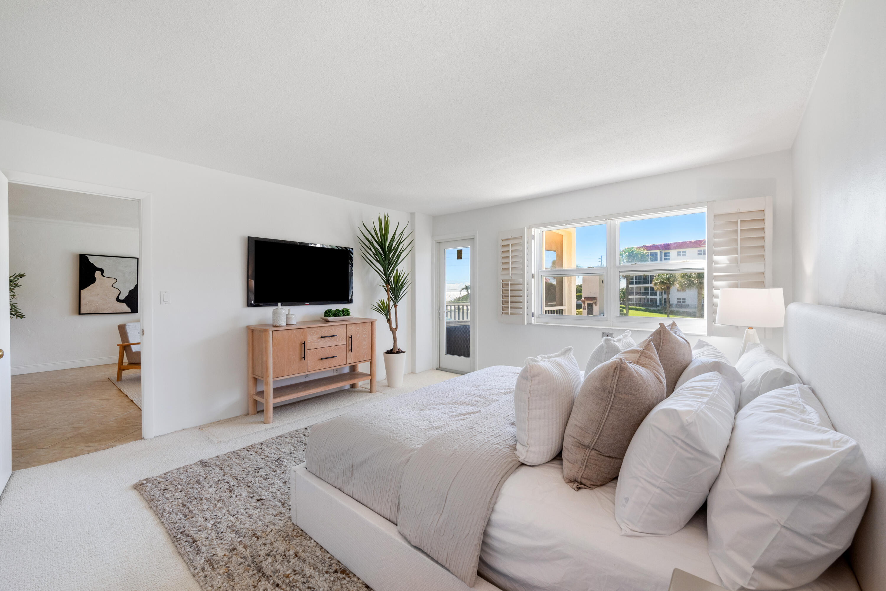 Boca Raton, Florida, 33431, United States, 2 Bedrooms Bedrooms, ,2 BathroomsBathrooms,Residential,For Sale,1957981