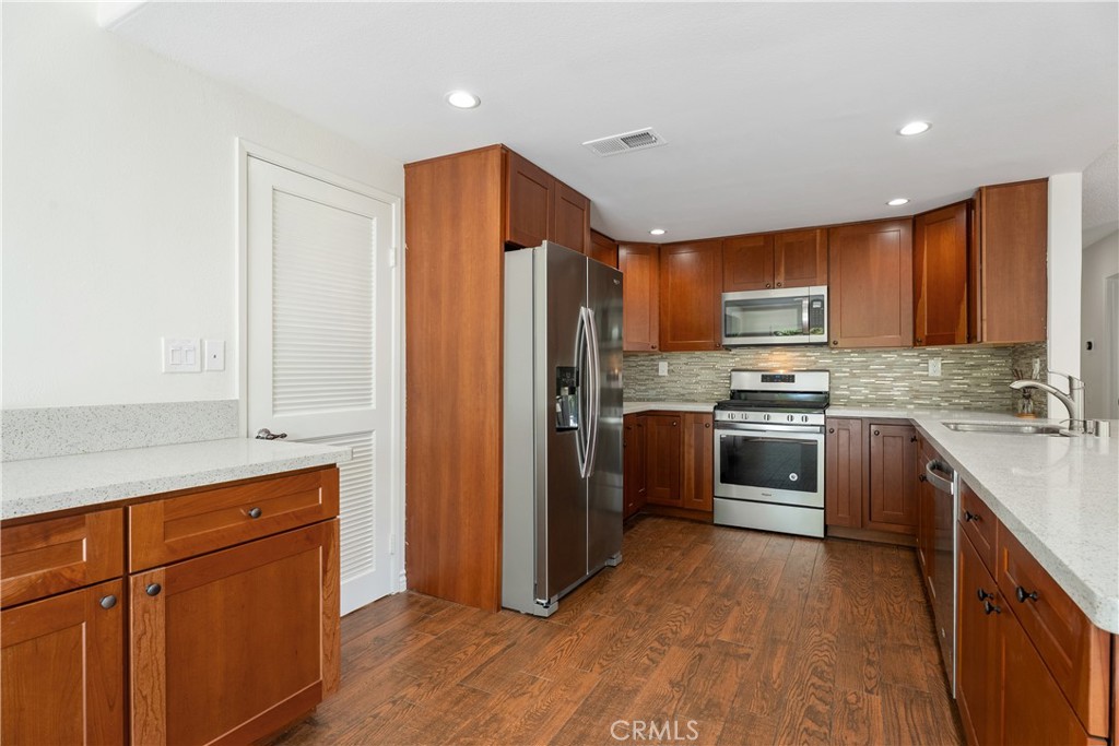 Irvine, California, 92620, United States, 4 Bedrooms Bedrooms, ,3 BathroomsBathrooms,Residential,For Sale,1991860