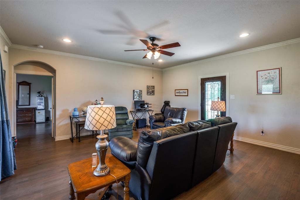 Farmersville, Texas, 75442, United States, 4 Bedrooms Bedrooms, ,3 BathroomsBathrooms,Residential,For Sale,1829305