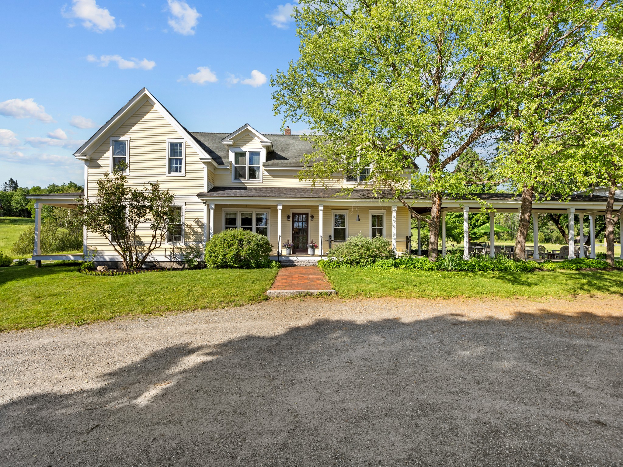  884 Darling Hill Road - 物件實景