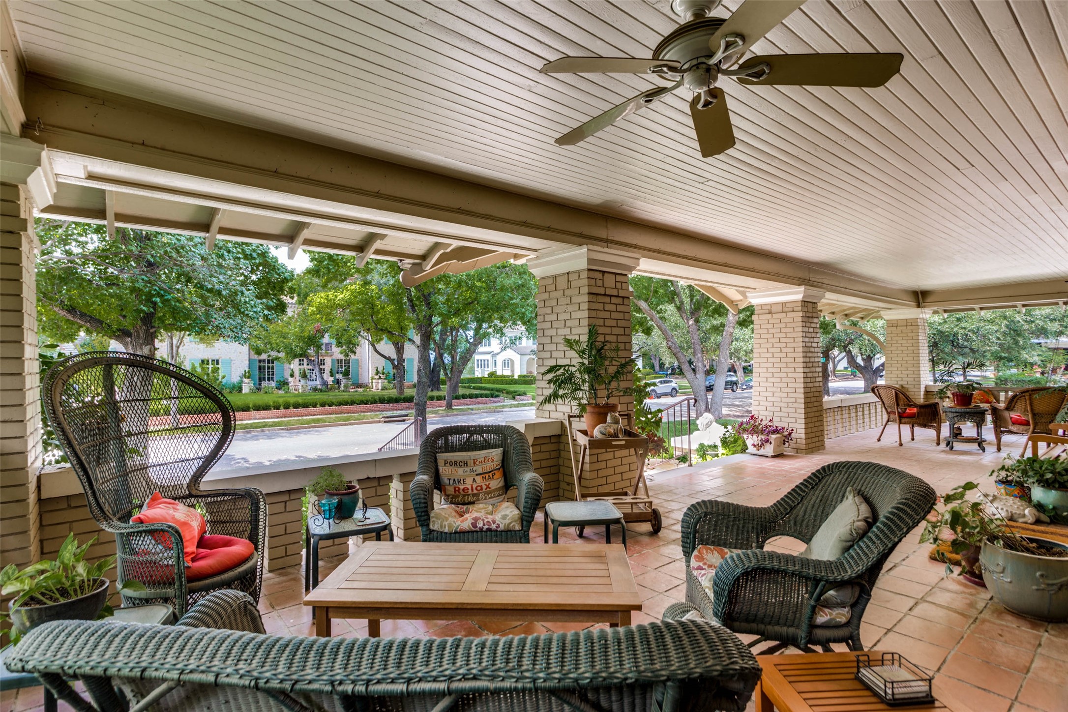 Fort Worth, Texas, 76110, United States, 4 Bedrooms Bedrooms, ,3 BathroomsBathrooms,Residential,For Sale,1940133