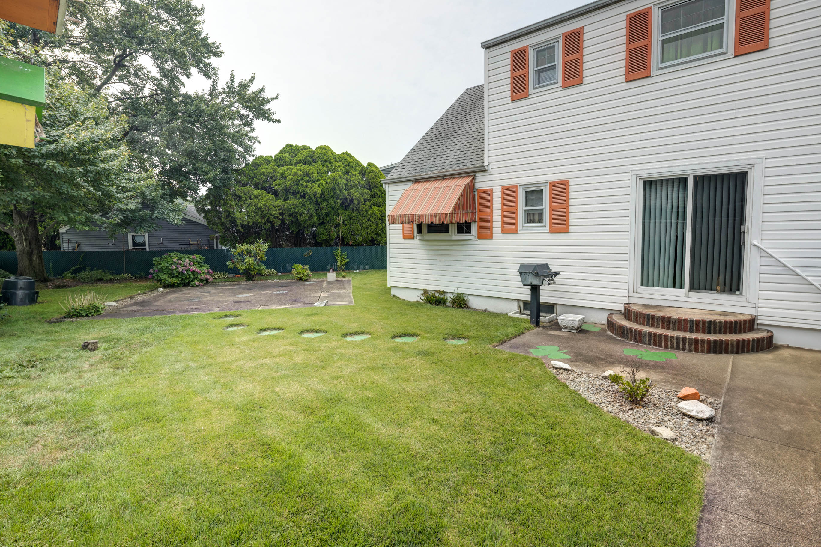 South Amboy, New Jersey, 08879, United States, 4 Bedrooms Bedrooms, ,2 BathroomsBathrooms,Residential,For Sale,1909705