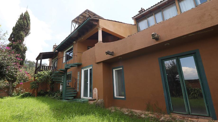Pátzcuaro, Michoacán de Ocampo, 61608, Mexico, 4 Bedrooms Bedrooms, ,3 BathroomsBathrooms,Residential,For Sale,1917214